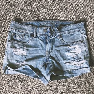 American eagle distressed shorts 2